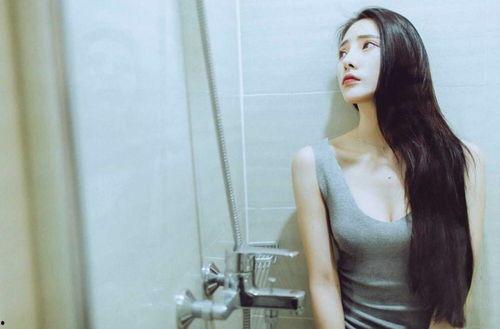 在线美女美乳福利,一窥网络红颜风采